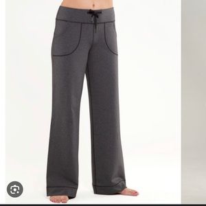 Lululemon still pant